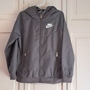 Nike Sportswear Windrunner little kids full zip jacket w/hood , Gray, size 7
